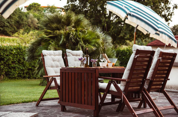 Ontspannen in stijl: Haal het beste uit je tuin met trendy tuinmeubelen